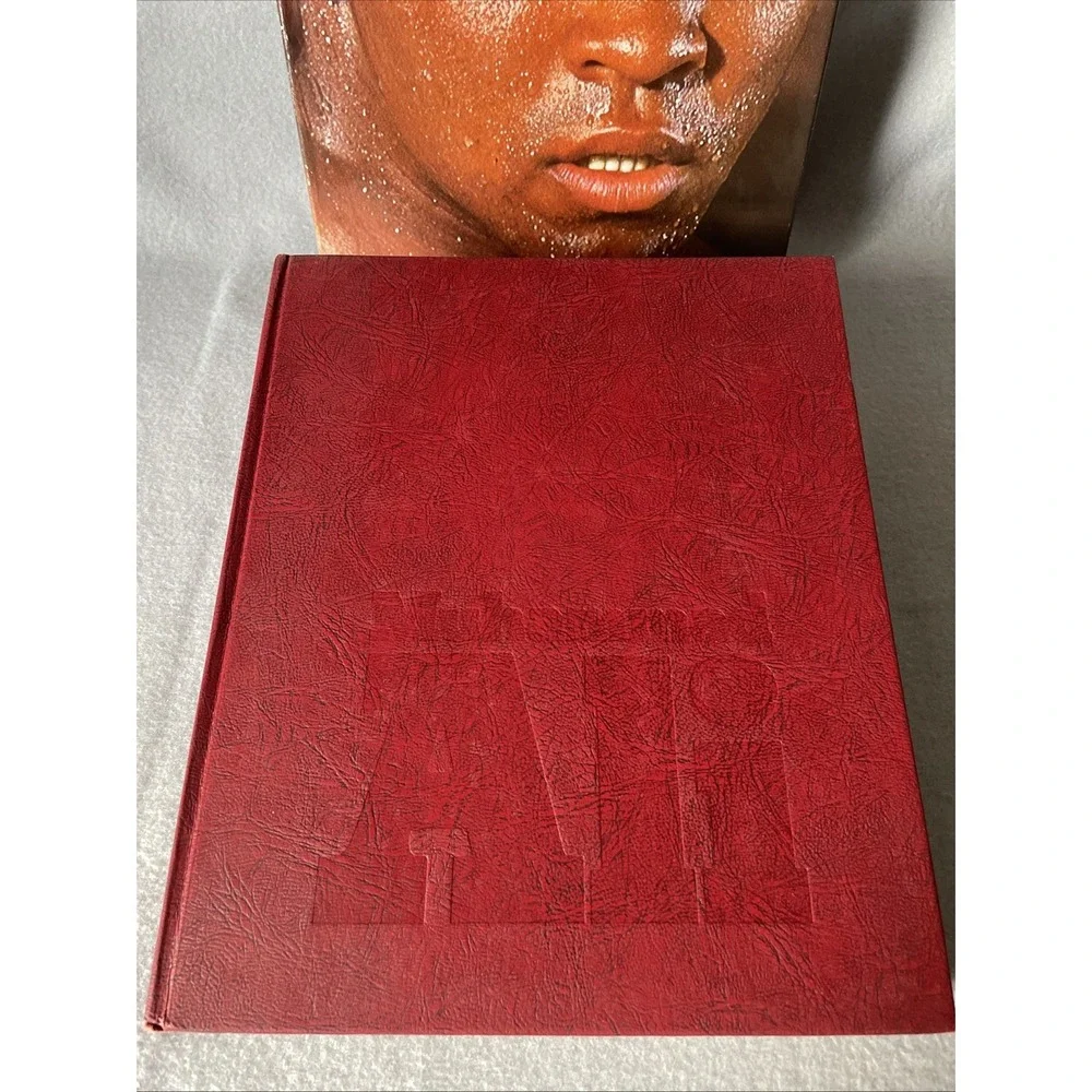 Muhammad Ali: A Portrait in Words and Photographs by‎ Wilfrid Sheed ** Read**